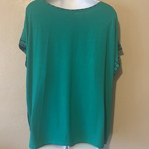 Worthington size XXL green black plaid top stretchy - Picture 3 of 4